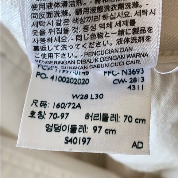 Levi’s white skinny jeans - stretchy! - Picture 5 of 5